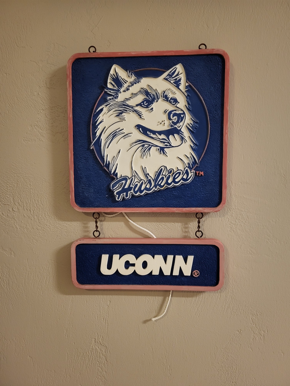 Vintage 1999 UConn Huskies Wood Wall Sign Plaque - Retro Smiling Jonathan Logo